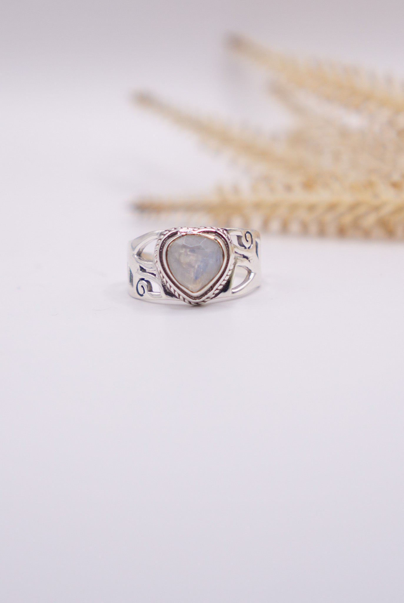 Heart Moonstone Size 7