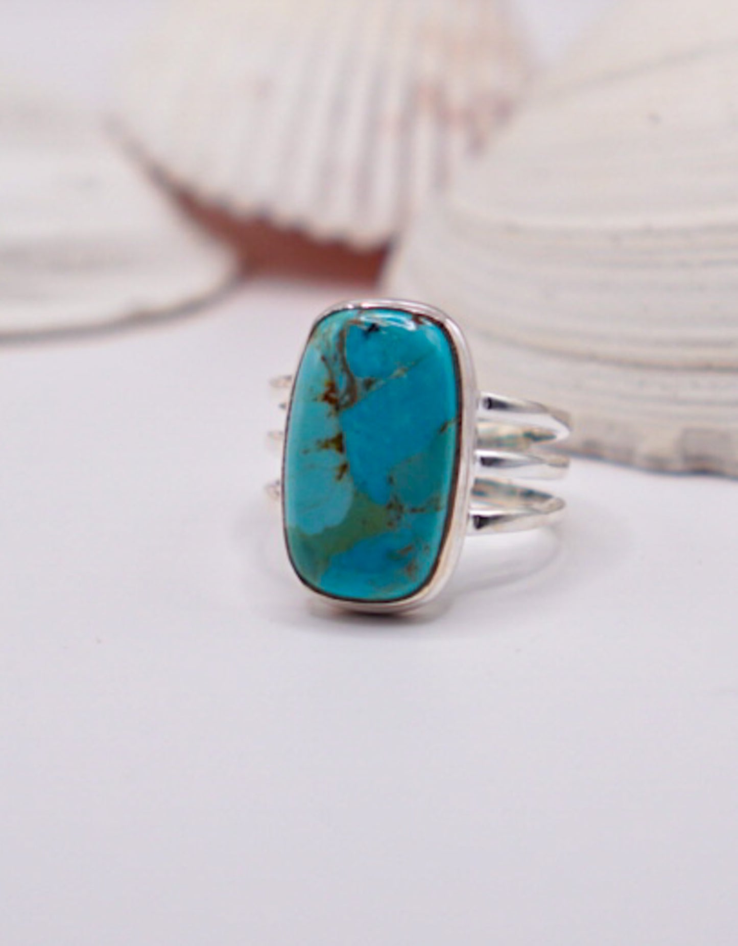 Kingman Arizona Mohave Turquoise - size 10