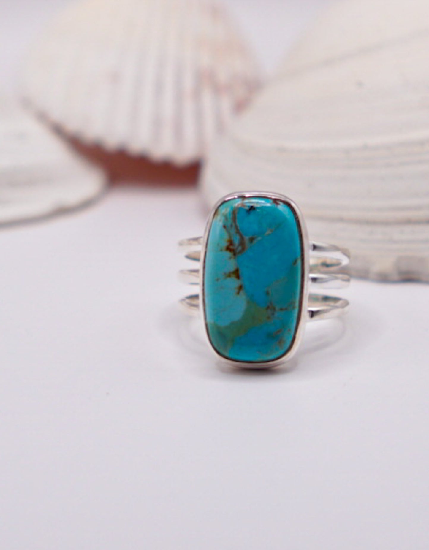 Kingman Arizona Mohave Turquoise - size 10