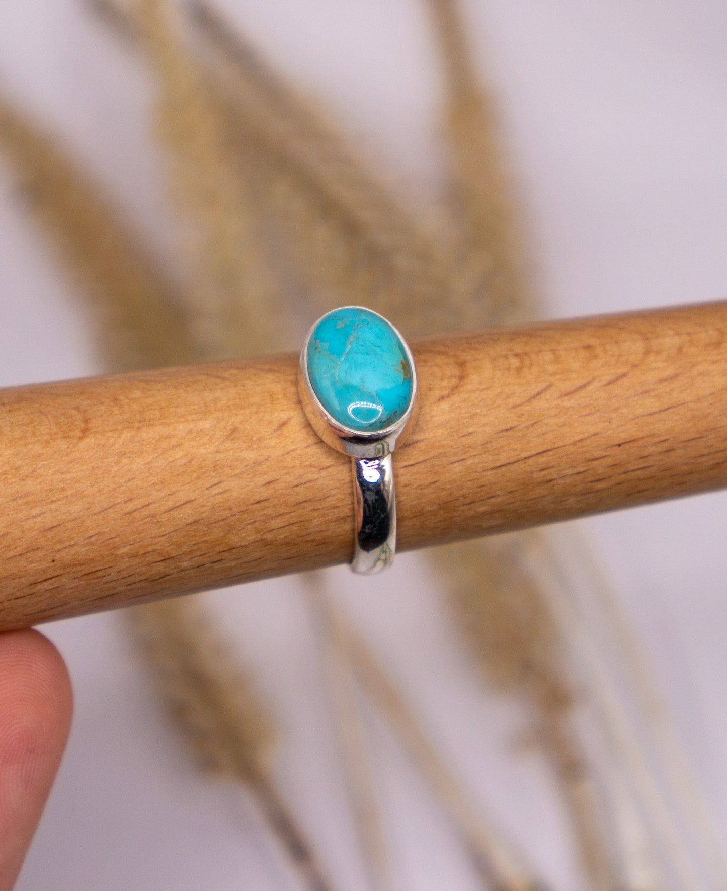 East-West Oval Turquoise -Size 9