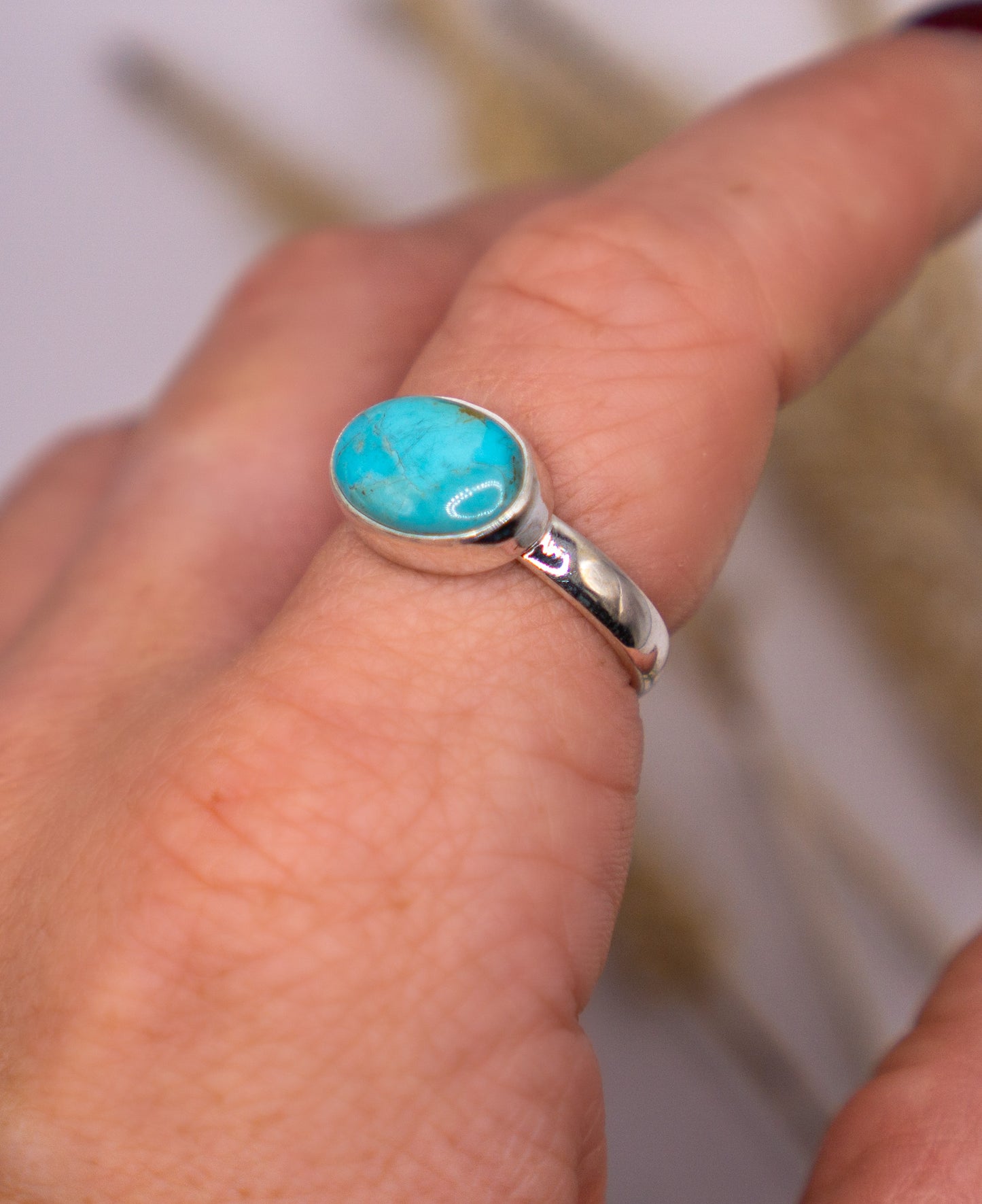 East-West Oval Turquoise -Size 9