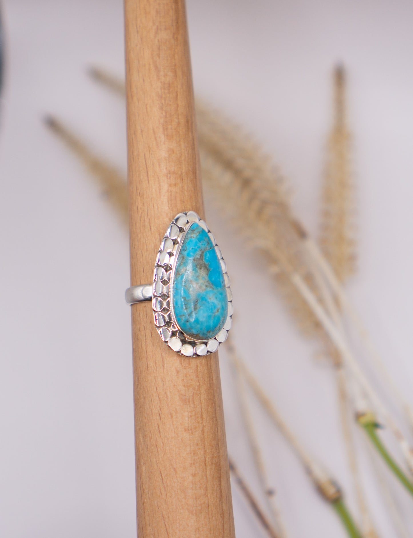 Teardrop Kingman Turquoise Size 7