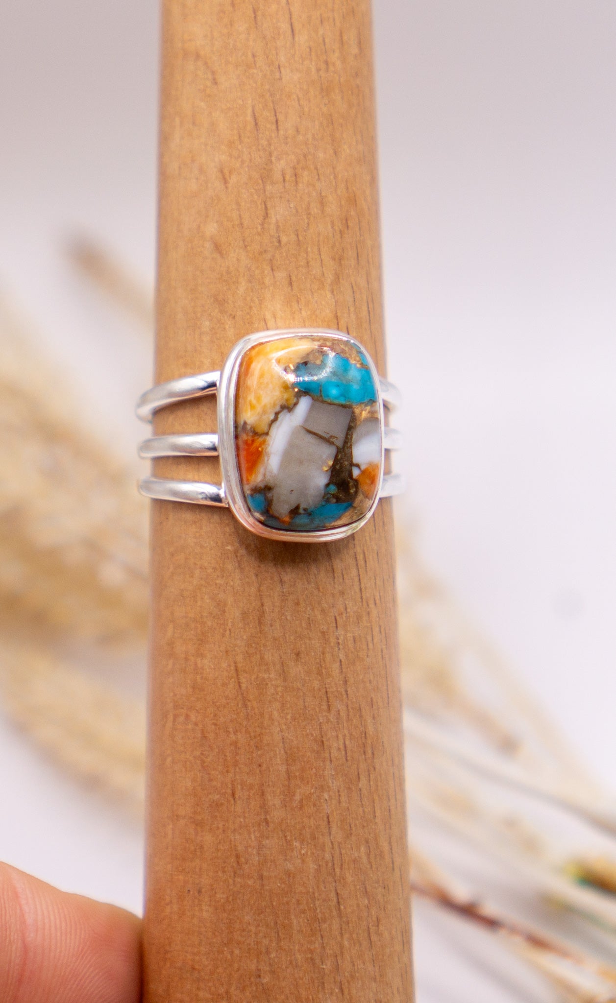 Spiny Oyster Turquoise Triple Band Size 10.75