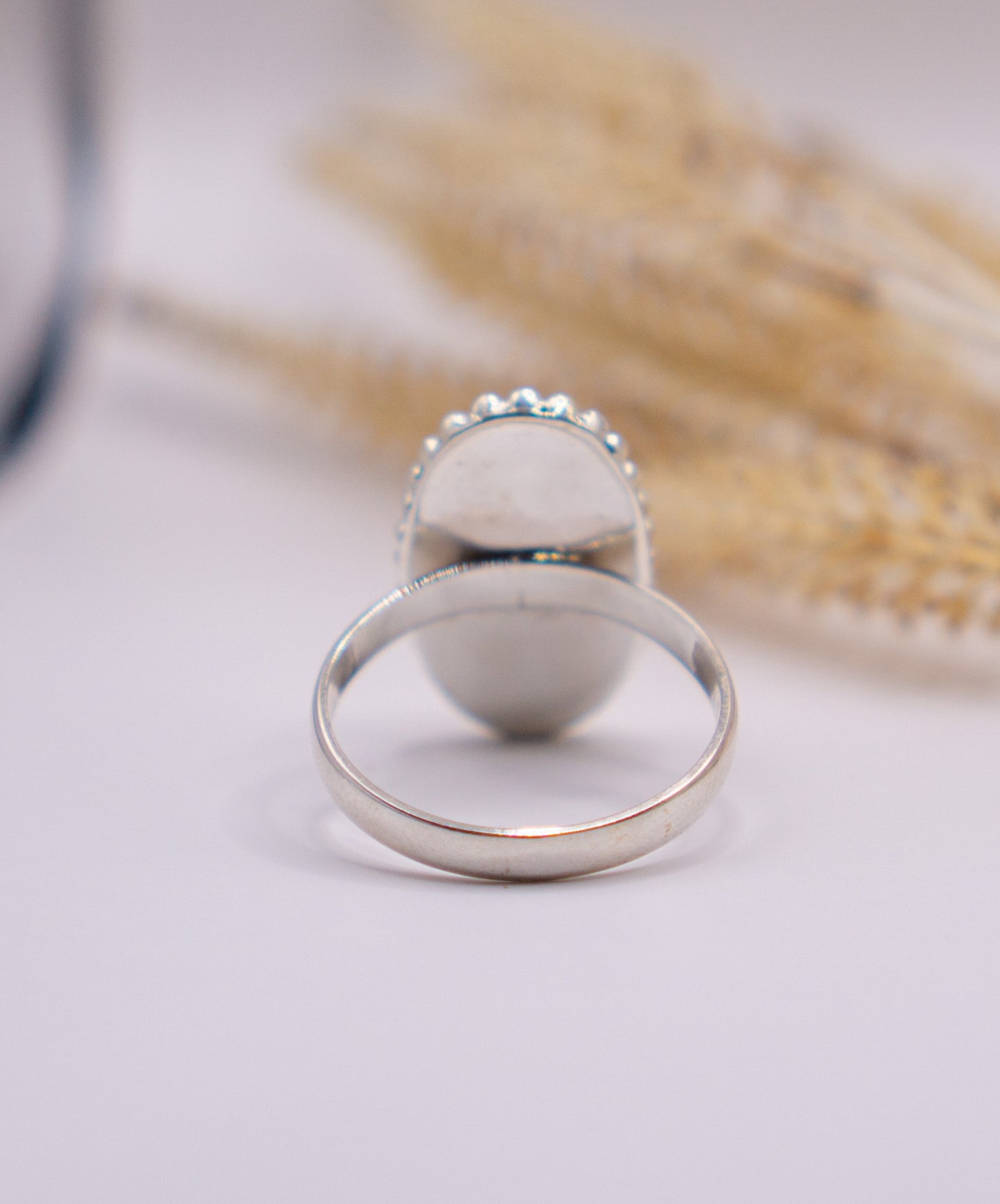 Elongated Oval Spiny Oyster Turquoise Size 11.5