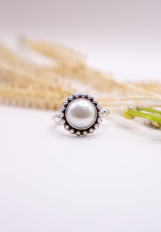 Medium Round Freshwater Pearl Size 8