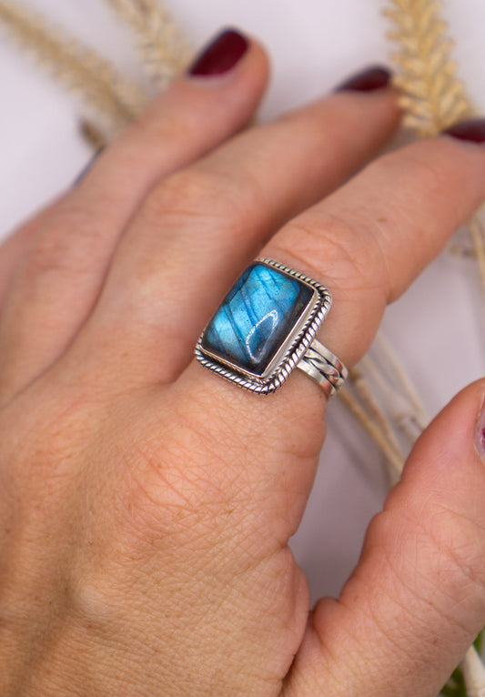 Rectangular Labradorite size 8.5