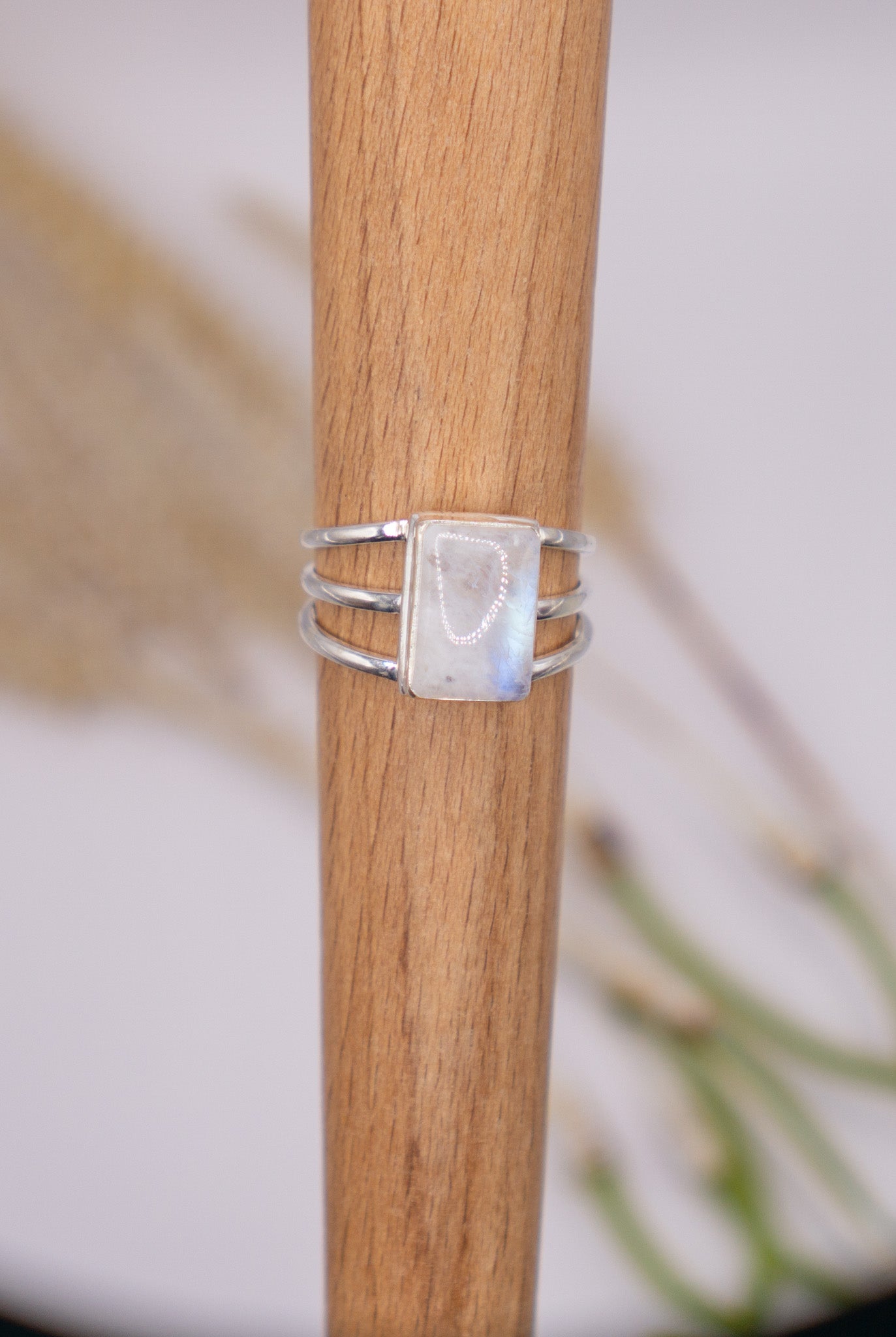Moonstone with Triple Band Size 9