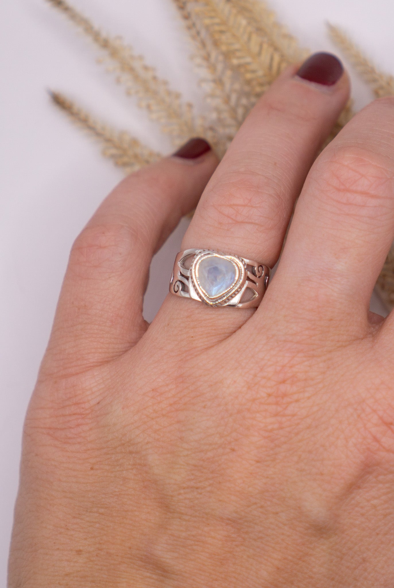 Heart Moonstone Size 7