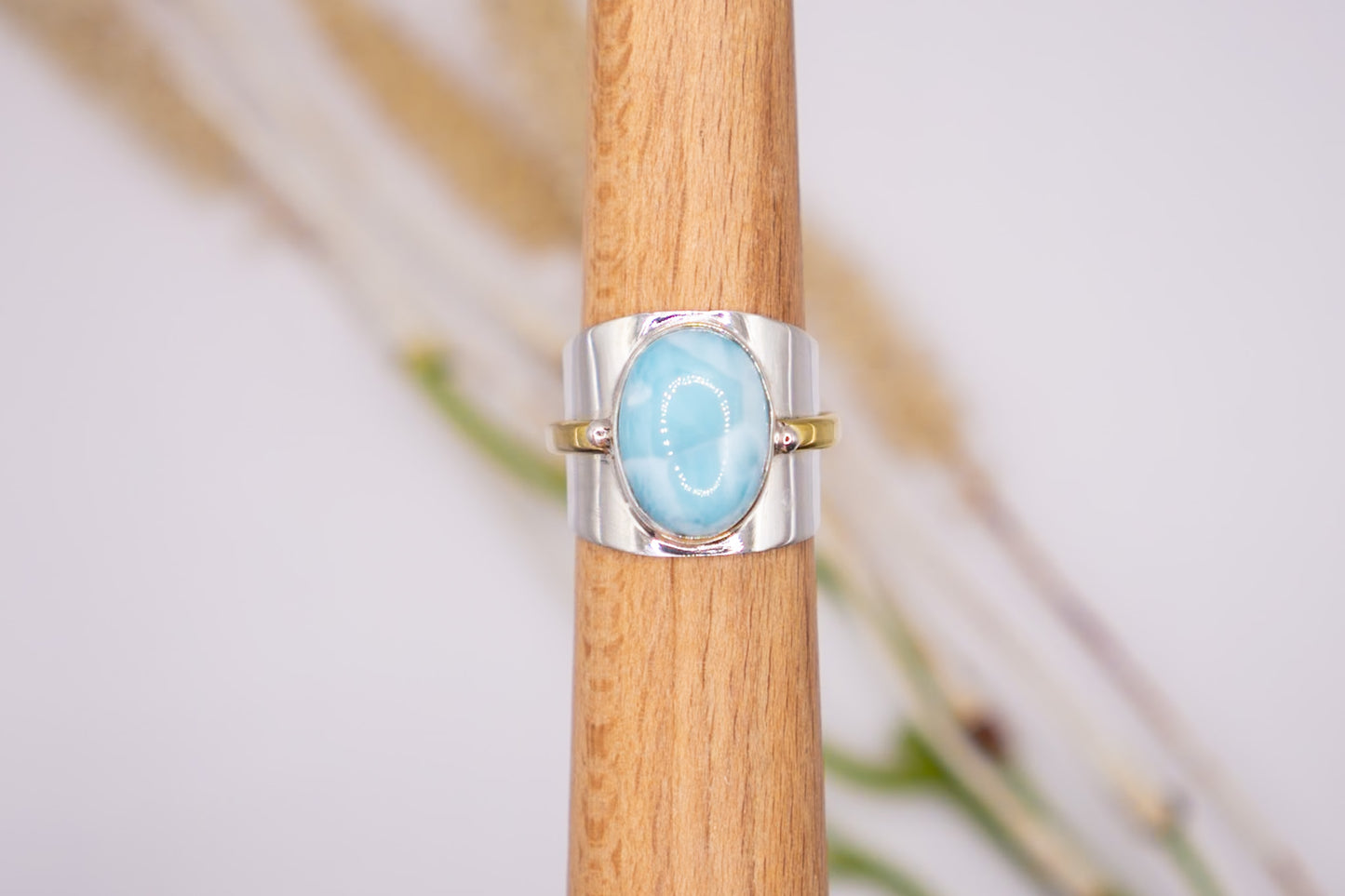 The Queen Larimar - Size 6
