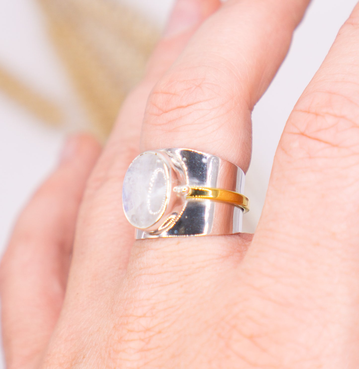 The Queen Moonstone - Size 8.5