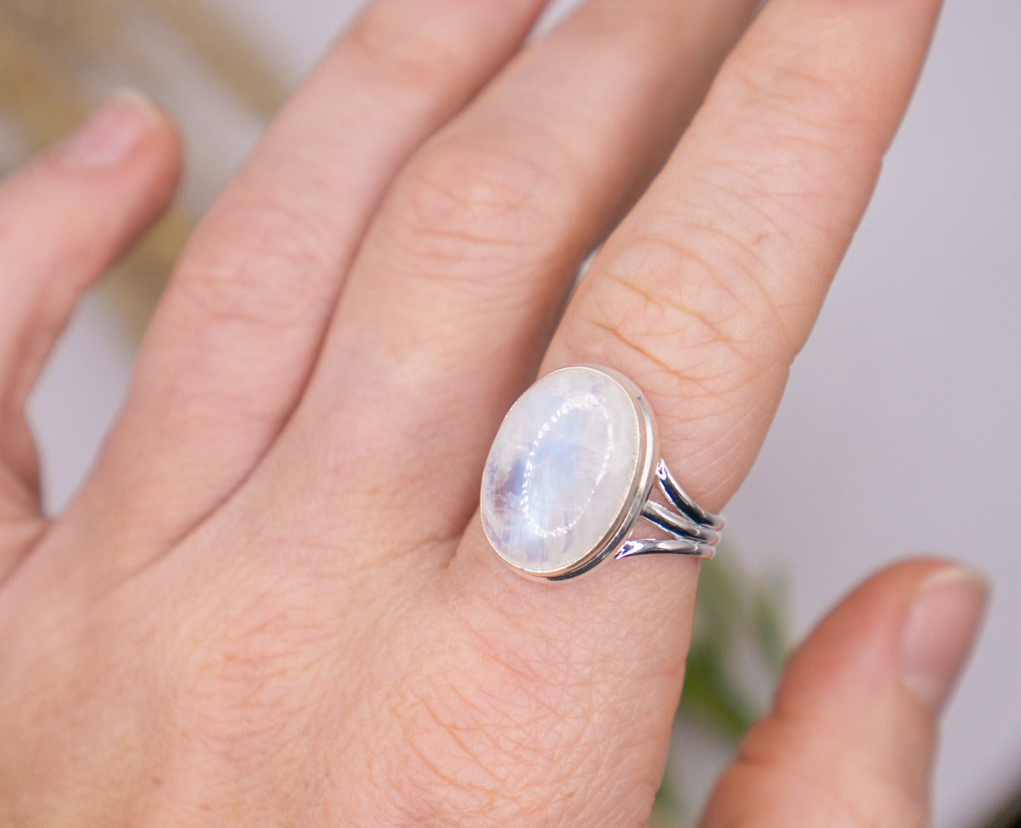 Ethereal Oval Moonstone - Size 9