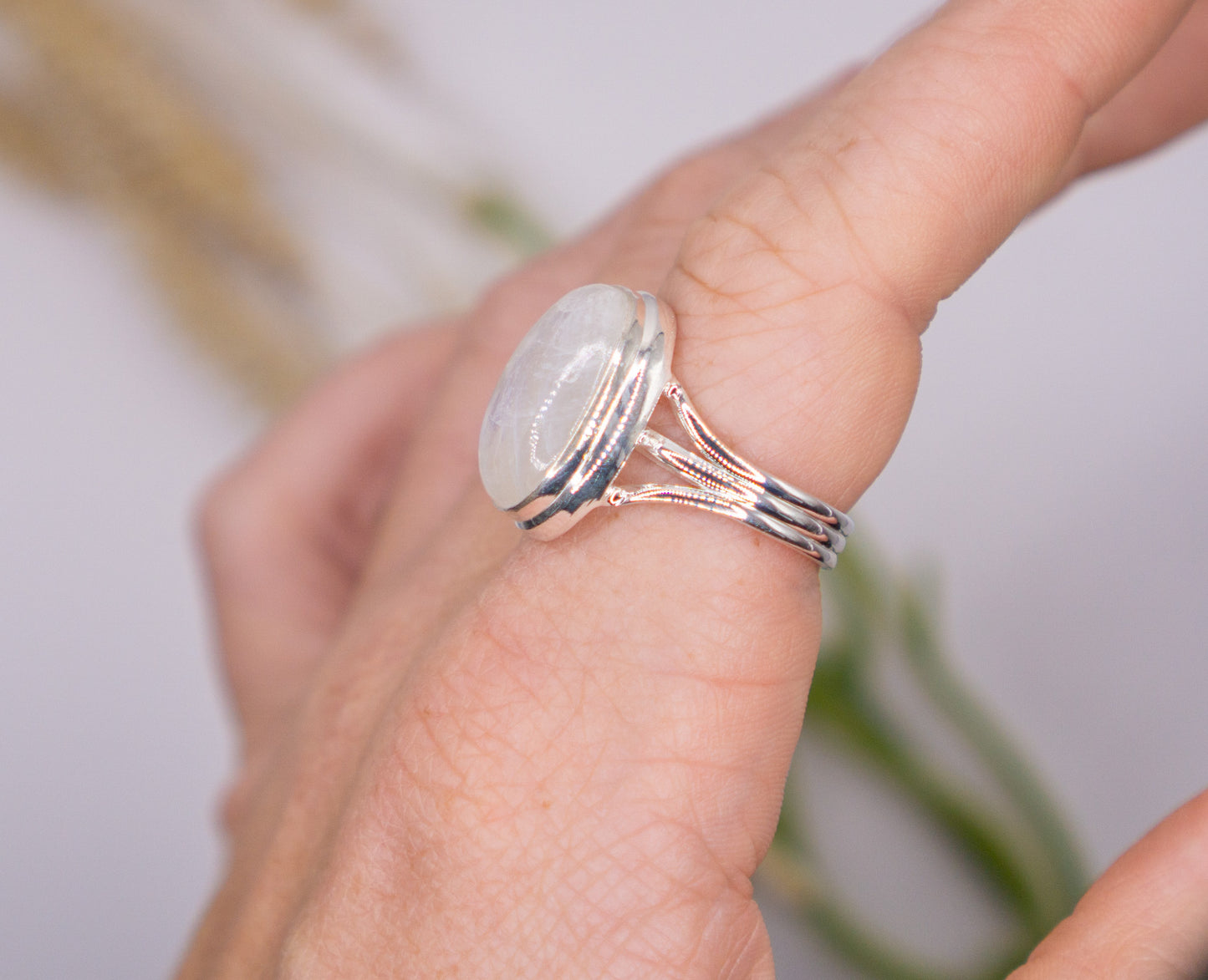 Ethereal Oval Moonstone - Size 9