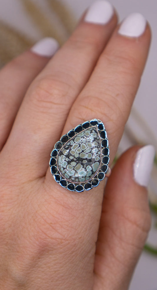 RARE Tibetan Turquoise - Size 10 GORGEOUS!