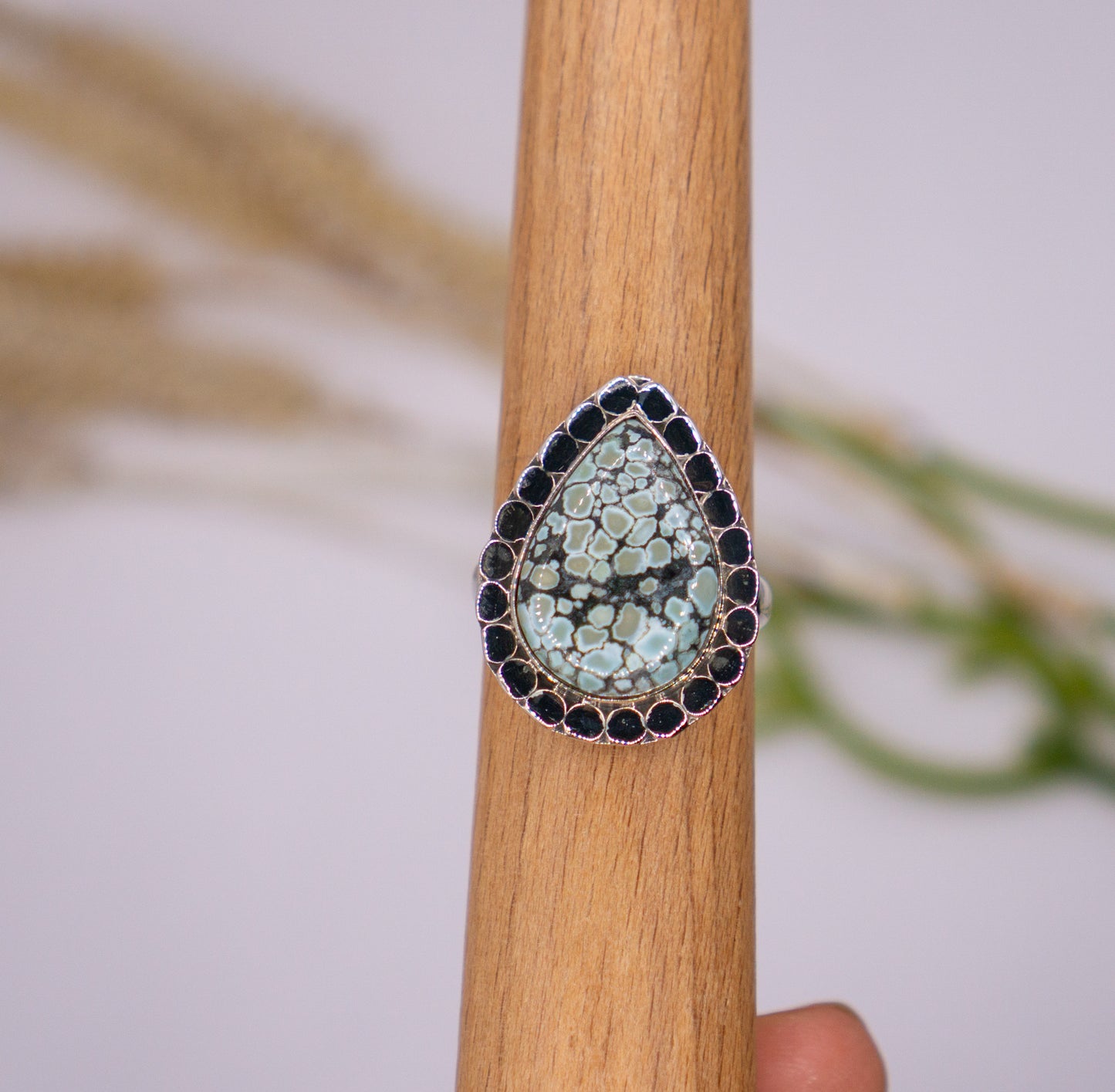 RARE Tibetan Turquoise - Size 10 GORGEOUS!